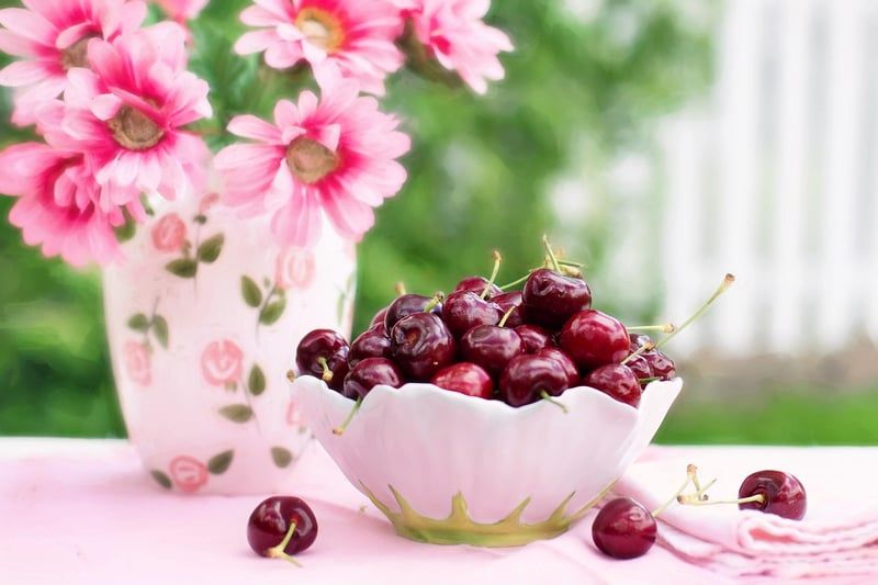 cerises dans un bol