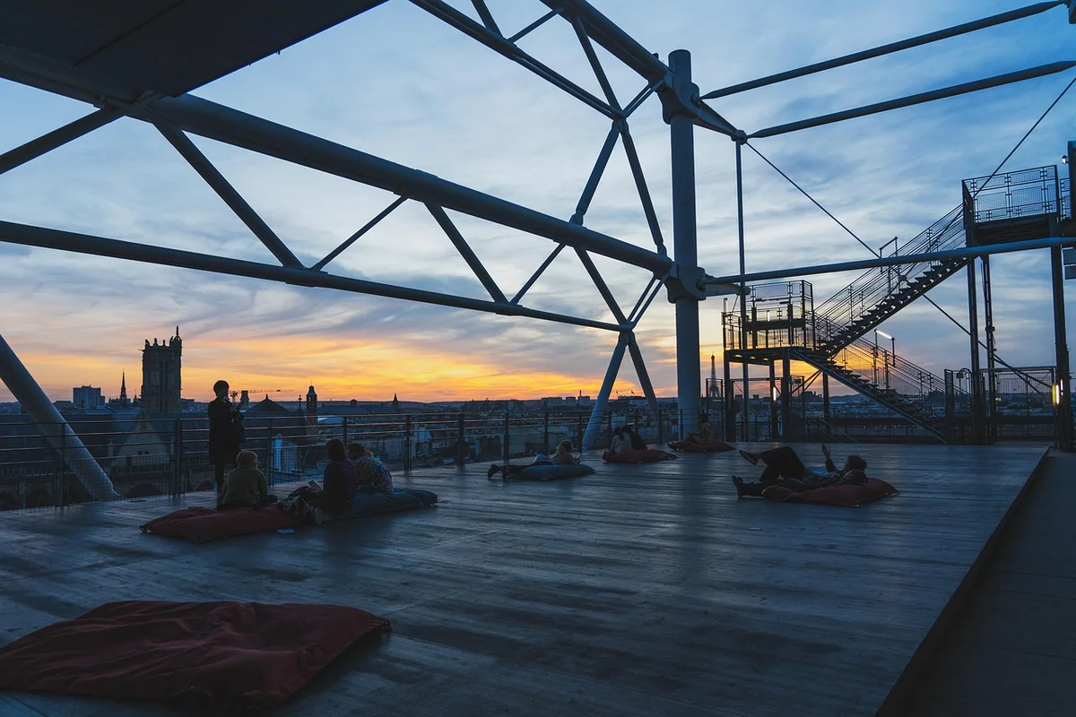 Les secrets pour bien poser des dalles sur du sable en 2026 : guide complet terrasse